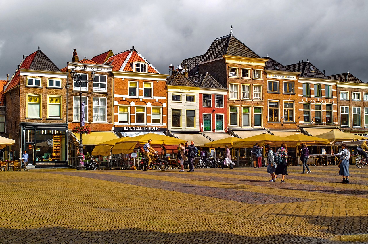 Hestiva Blog | "Woningmarktbeleid PVV: Wilders' Gedetailleerde Aanpak van de Wooncrisis"